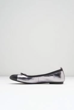 Brand new ⌛ BLOCHSTORE-US Ladies Chara Ballet Flats Peltro Leather ❤️